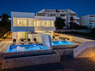 Villa Nova Excellence 1, villa with private pool - Novalja - 0