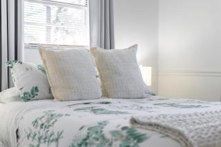 Stuart Lakefront Home With Pool near Dwnt and Beaches - 3