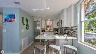 Dockside Daydreams by Last Key Realty - 8