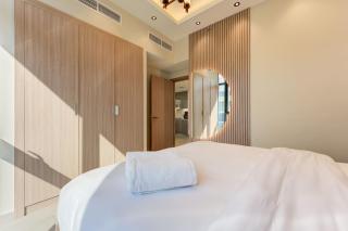 Chic 1 Bed Oasis in Azizi Riviera - Dubai - 1