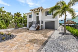 Luxury Retreat: with Pool - Fort Myers Beach - 7