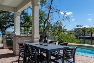 Freshly Squeezed: 5BR, Pool, Spa & Canal Views - Fort Myers Beach - 1