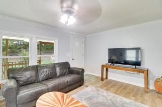 Cozy Virginia Escape with Deck, Grill and Fire Pit! - Luray - 7