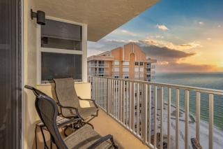Penthouse Paradise: Gulf Views, Beachfront & Pool - Fort Myers Beach - 9