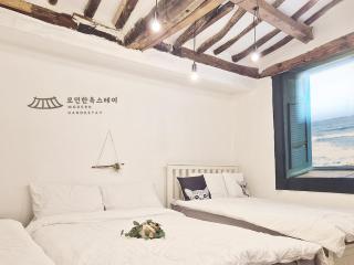 The modern hanok stay - Seul - 8