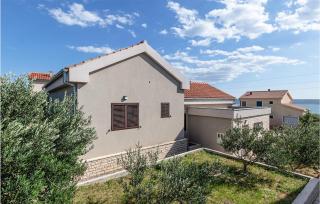 Cozy Home In Maslenica With Wifi - 0