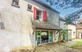 Gorgeous Home In St Denis D Authou - Frétigny - 1