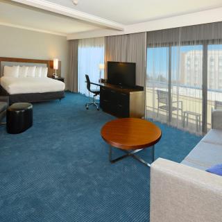 DoubleTree by Hilton Newark-Fremont - Newark - 8