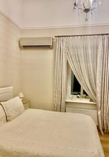 Elegant Apartment in historical centre & Free Locked PARKING - Riga - 1