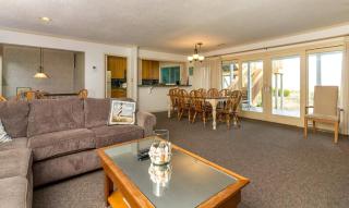 Summer Salt South Unit by Bryant Real Estate - Wrightsville Beach - 7