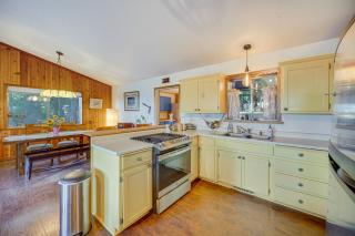 Serene Nevada City Cabin 4 Mi to Scotts Flat Lake - 2