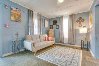 4 Mi to Dtwn Little Rock Studio with Porch - 5