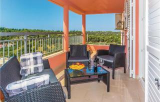 One-Bedroom Apartment In Makarska - Makarska - 6