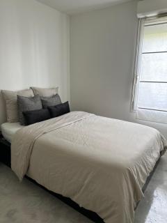 Au pied du stade de france - 1