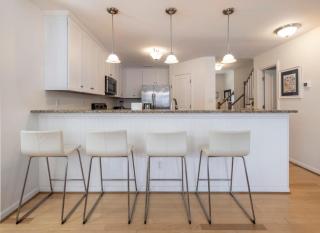 Incredible Location - Virginia Beach - 3