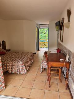 Le Mahogany Rouge - 7