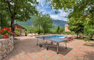Three-Bedroom Apartment In Rastovac - 6