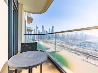 Coastal Luxury 4BR with Dubai Marina Skyline View - Dubai - 4