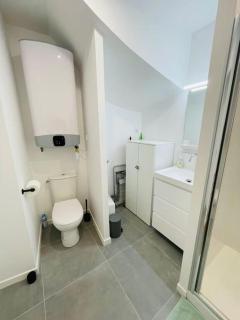 Studio rénové à deux pas du port - Escale Opaline - 5