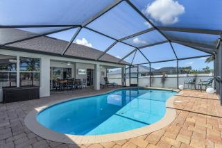 Experience luxury, Game Room, Heated Pool - Villa Resting Beach Place - Roelens - 0
