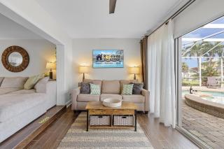 Boating & Fishing Enthusiasts, Heated Pool and Spa, Bicycles - Latitude Adjustment - Roelens - 2