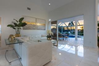 Experience Luxury- Gulf Access, Stunning Canal Views, Heated Pool- Villa Avalon - Roelens - 1