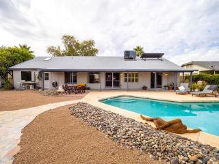 Royale Living in the Heart of Phoenix - Glendale - 7