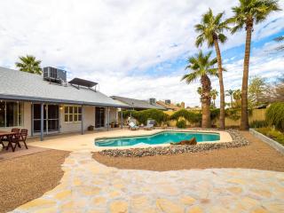 Royale Living in the Heart of Phoenix - Glendale - 2