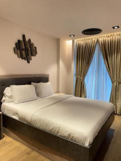 Diamond in The City - Accra - 8