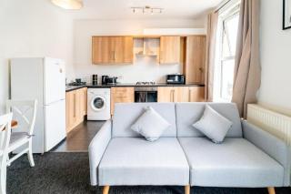 Comfy Central 1BR Flat and Sofa Bed - Bristol - 0