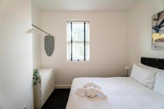 Comfy Central 1BR Flat and Sofa Bed - Bristol - 9
