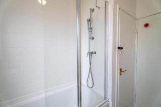 Comfy Central 1BR Flat and Sofa Bed - Bristol - 4