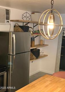 Stunning Phoenix Studio: Stylish Oasis in a Prime Location - 5