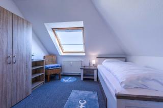 Seeuferblick - Komfortable 2-Etagen-Wohnung für 4 Personen an der Müritz - 4