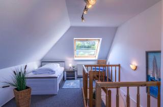 Seeuferblick - Komfortable 2-Etagen-Wohnung für 4 Personen an der Müritz - 3