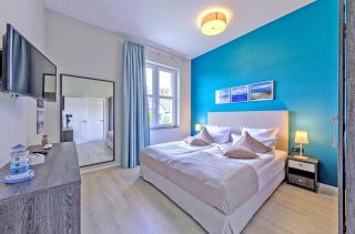 5 Sterne Ferienwohnung Lütt Matten in der Seefahrtsschule - Wustrow - 4