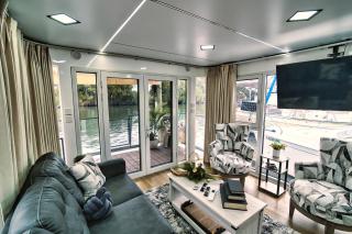 Unique Houseboat Rental - Merritt Island - 5