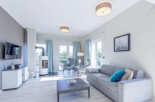 Rundblick - Stilvolle 5-Sterne-Ferienwohnung mit Blick auf den Bodden - Wustrow - 0