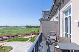 Tolle 5 Sterne Ferienwohnung Ostseequartier mit dem wunderschönem Südbalkon - Wustrow - 9
