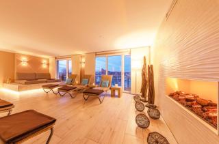 Wohlfühloase in der Hafenresidenz mit Balkon und Wellness - Waren - 1