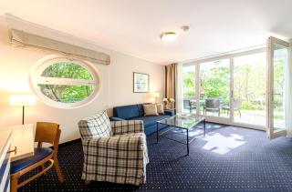 Grasnelke - Ferienwohnung mit Terrasse zum Kurpark im Ostseeheilbad Zingst - Zingst - 0
