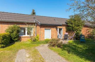 Blumenhaus mit Terrasse - Warenshof - 4
