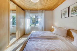 Blumenhaus mit Terrasse - Warenshof - 2