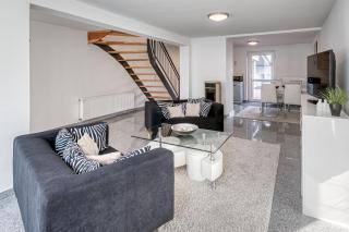 Ferienwohnung Seehus - Modernes Ferienhaus mit Sauna, Seezugang und Bootsanlegeplatz - Malchow - 9