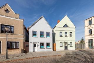 Ferienwohnung Seehus - Modernes Ferienhaus mit Sauna, Seezugang und Bootsanlegeplatz - Malchow - 7