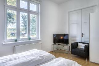 Ferienwohnung Strandgut mit Seeblick-Komfort, Terrasse und Garten in perfekter Lage - Malchow - 1