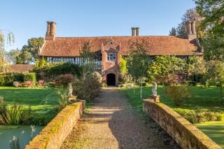 Spectacular thousand year old Medieval manor house - Flemings Hall - Ipswich - 6