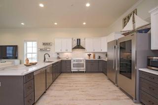 Breezyville Southeast Sand 7BR Lockout - Gulf Shores - 1