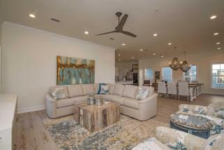 Breezyville Northwest Sky 7BR Lockout - Gulf Shores - 4