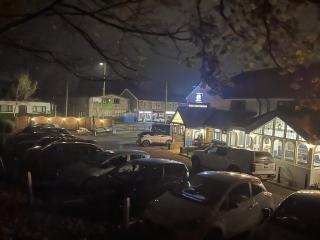 High Corner Hotel - Llanharan - 8